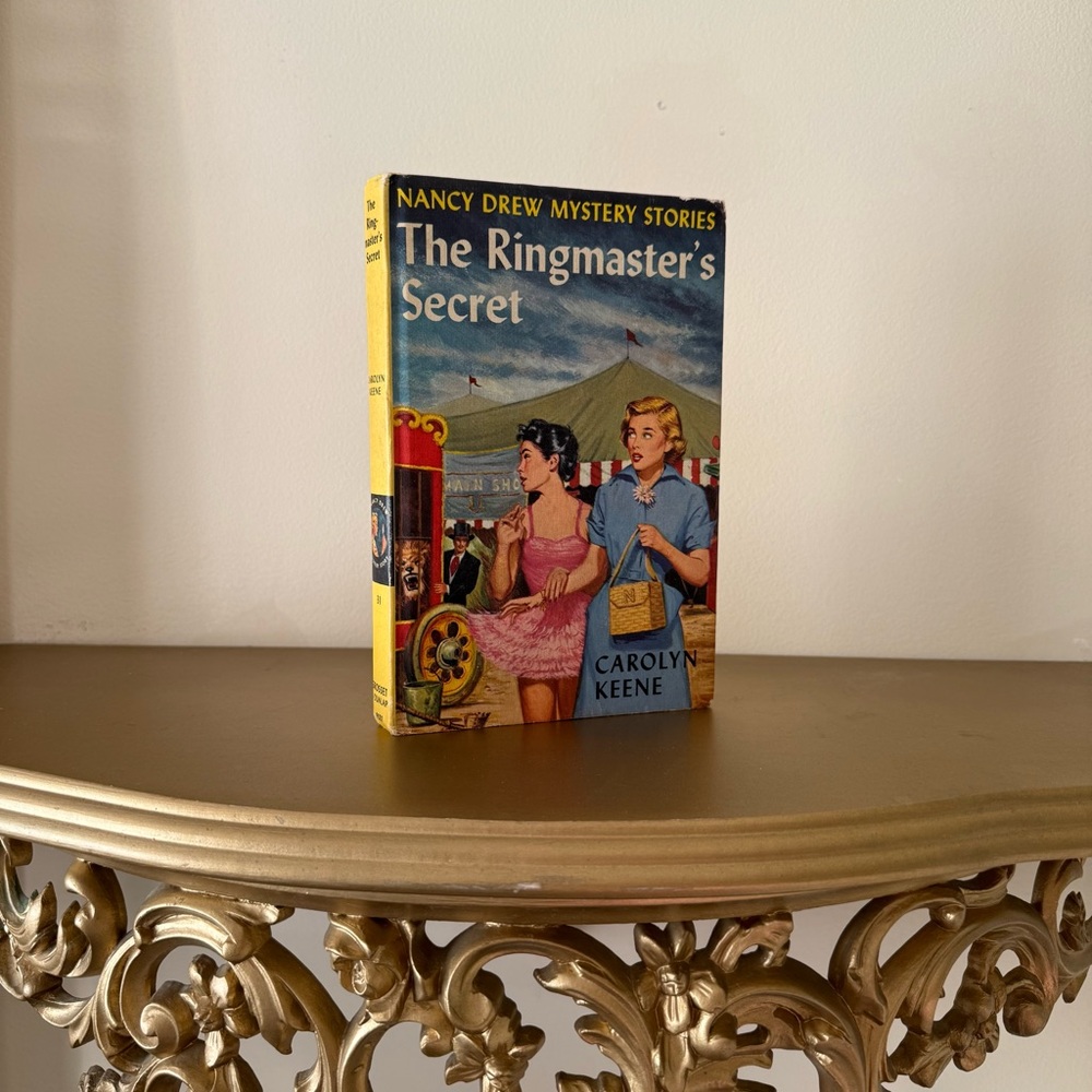 Vtg Nancy Drew - #31 The‎ Ringmaster's Secret Book